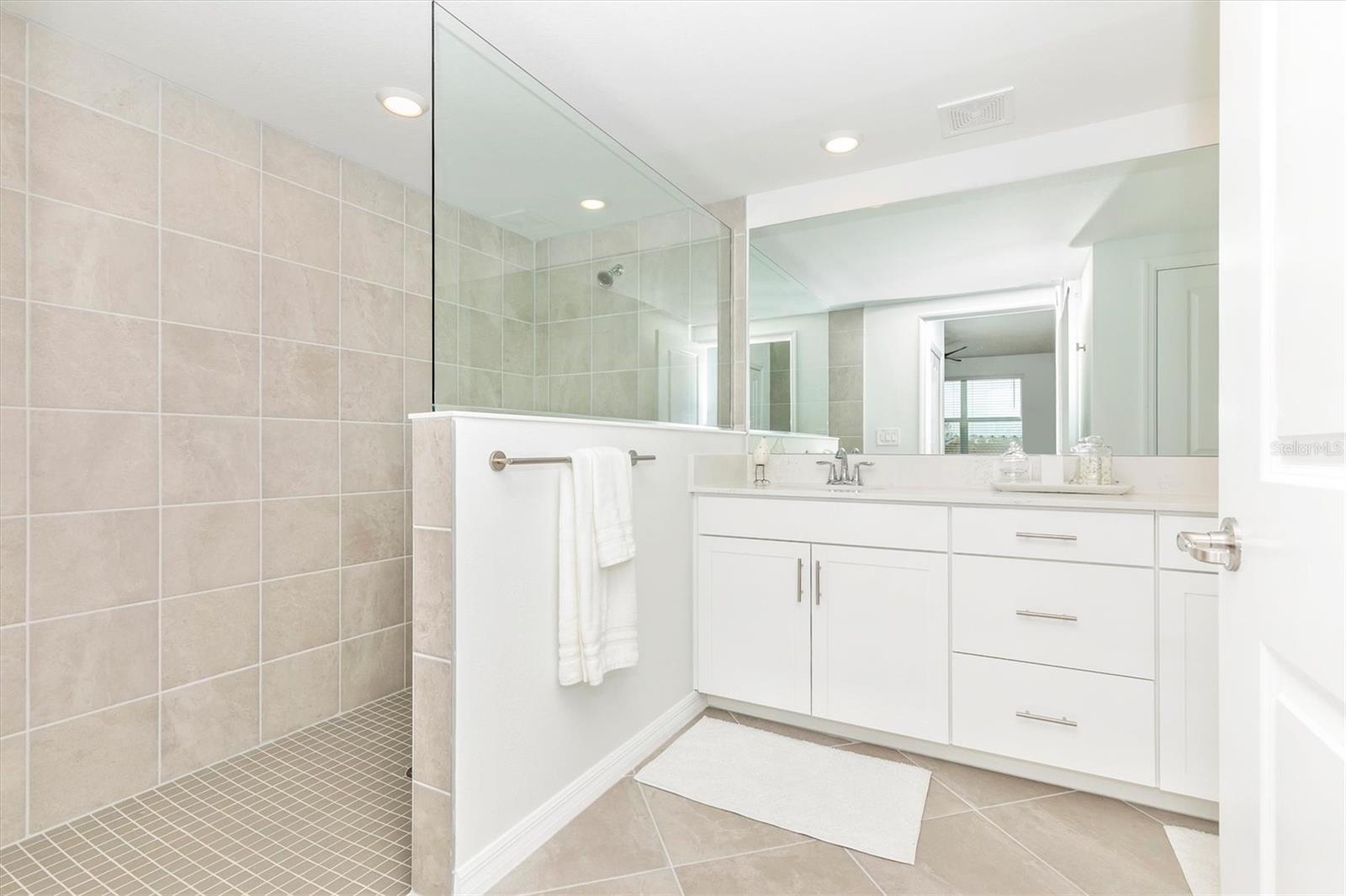 12685 RADIANCE CT #102 — photo 22