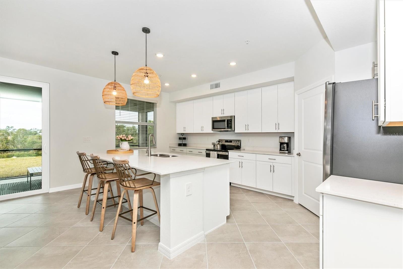 12685 RADIANCE CT #102 — photo 4