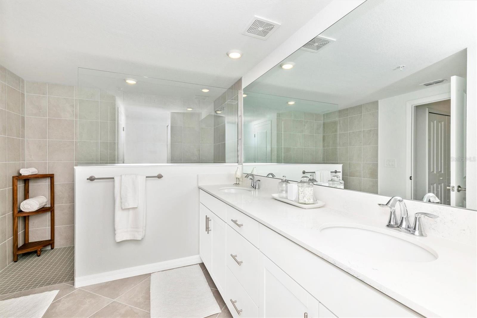 12685 RADIANCE CT #102 — photo 21