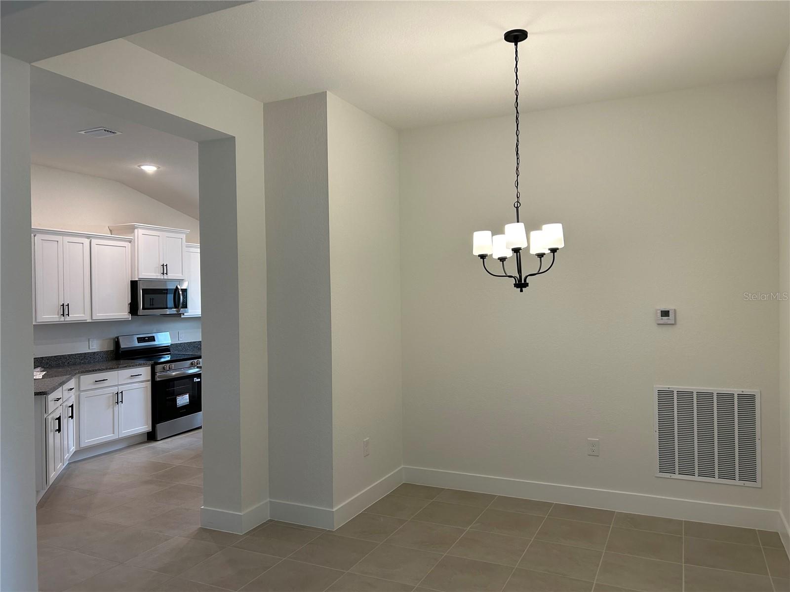 2655 AVERLAND LOOP — photo 7