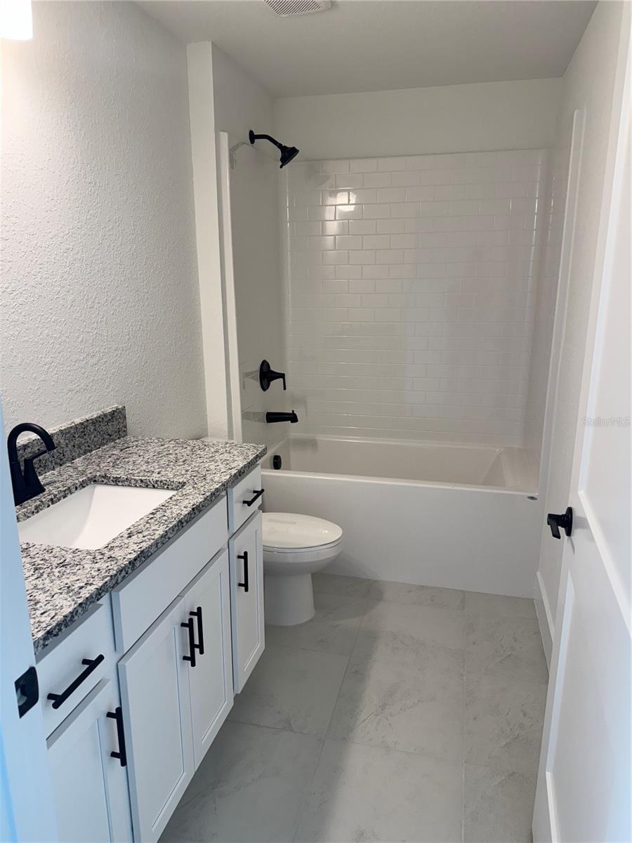 2504 AVERLAND LOOP — photo 4