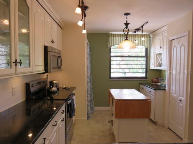 142 PINENEEDLE DR #142U — photo 3