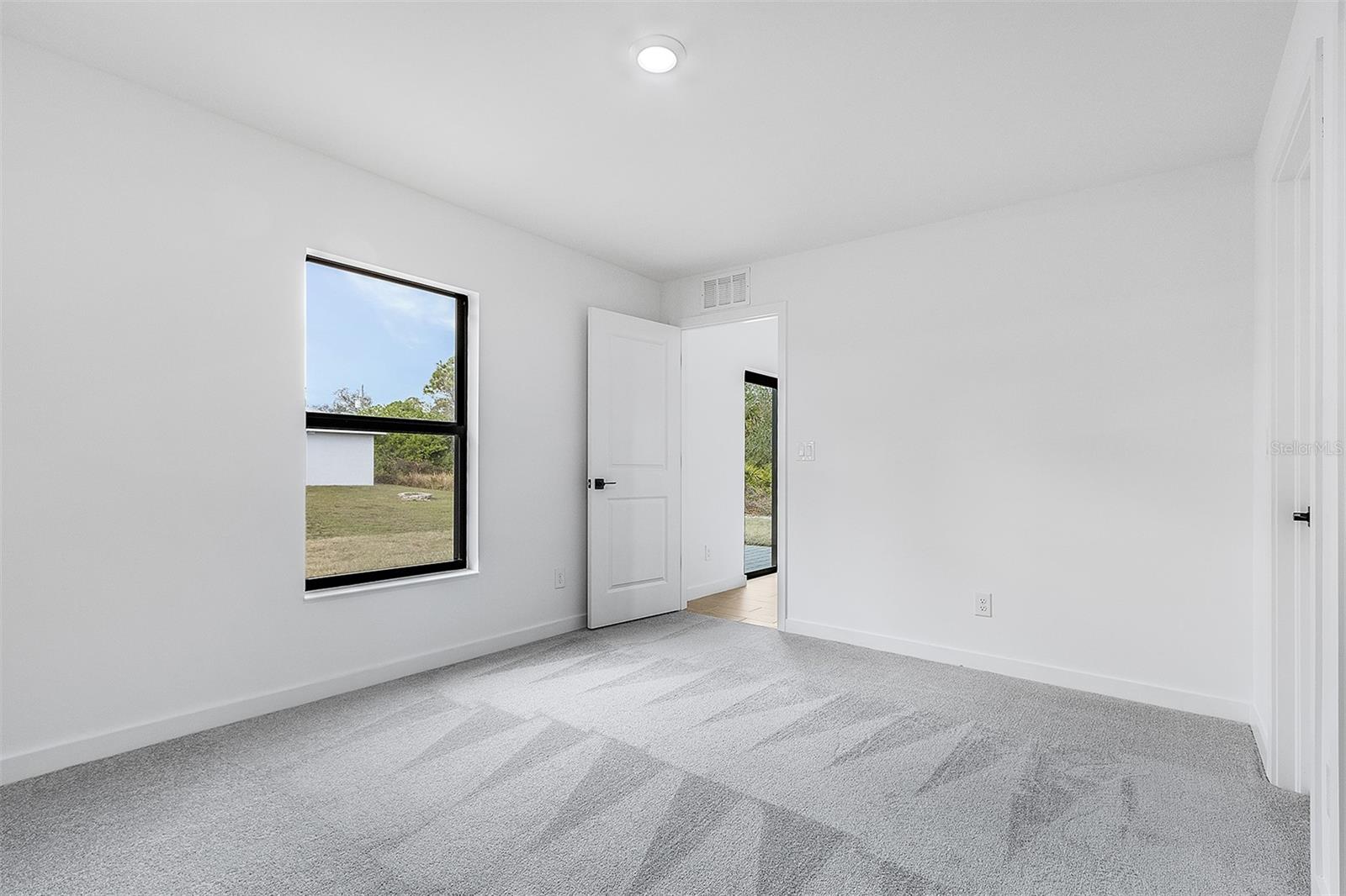 4743 MICHALER ST — photo 13