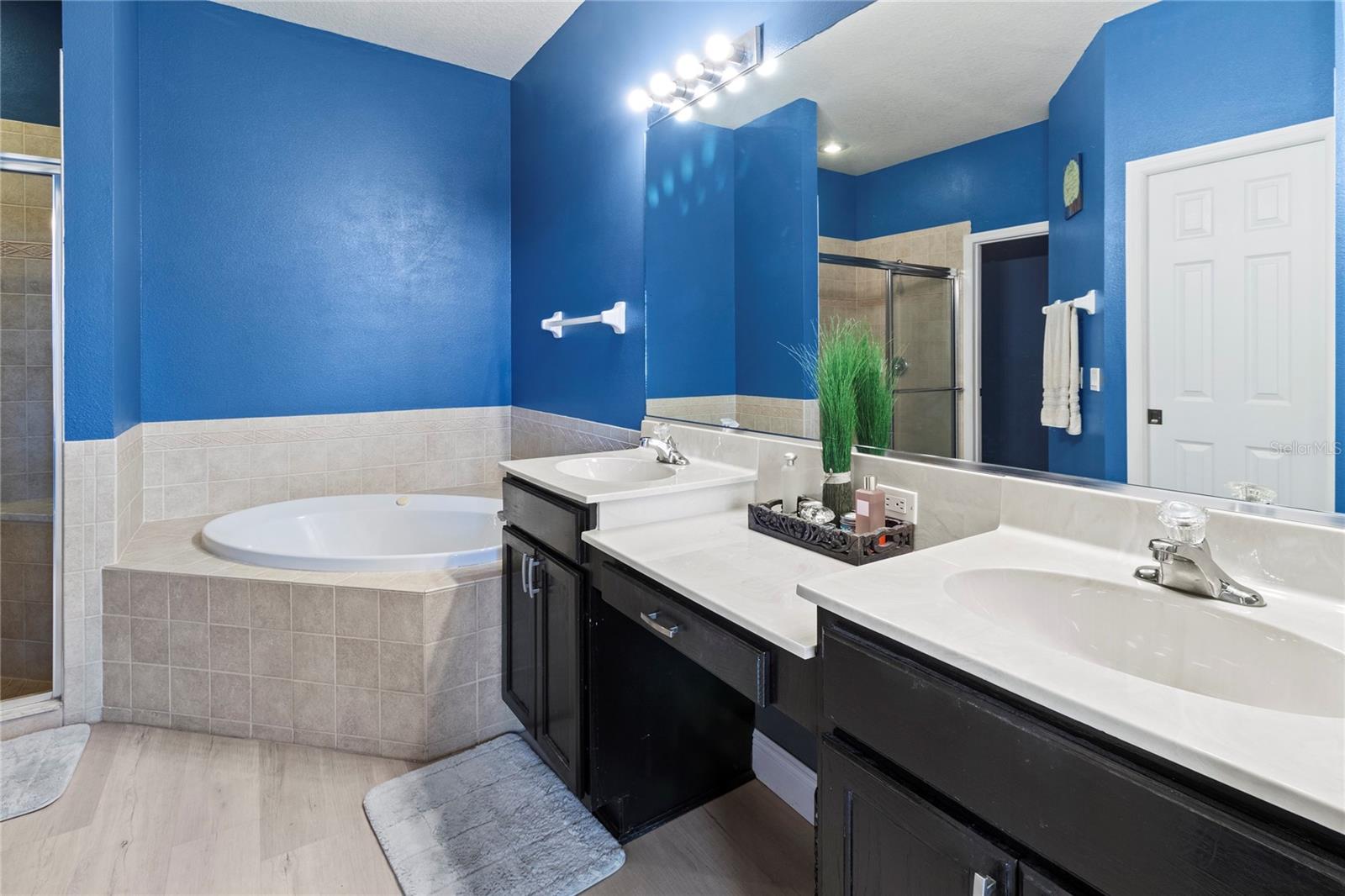 5715 SPANISH POINT CT — photo 31