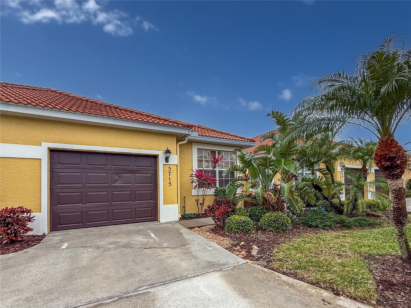 5715 SPANISH POINT CT — photo 3