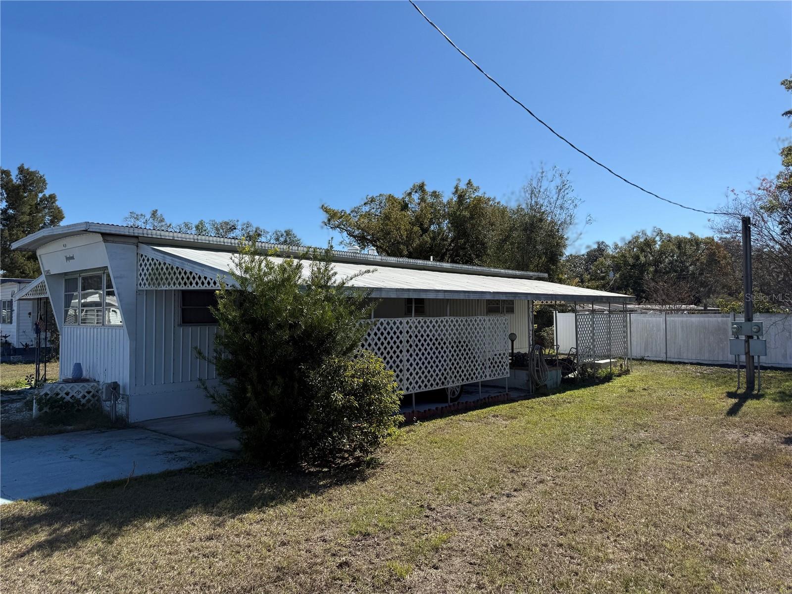 37402 HAMMOND DR — photo 3