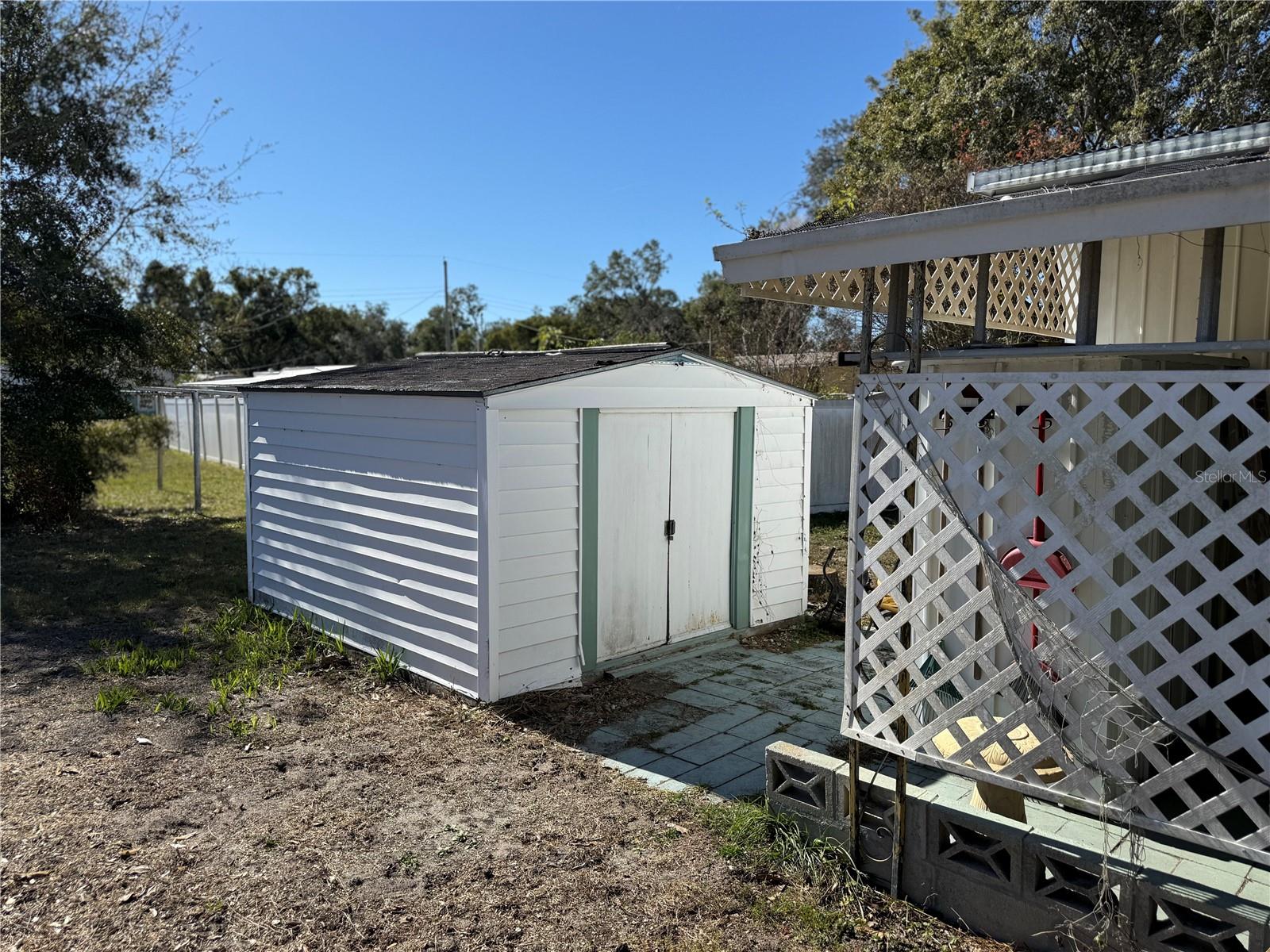 37402 HAMMOND DR — photo 2