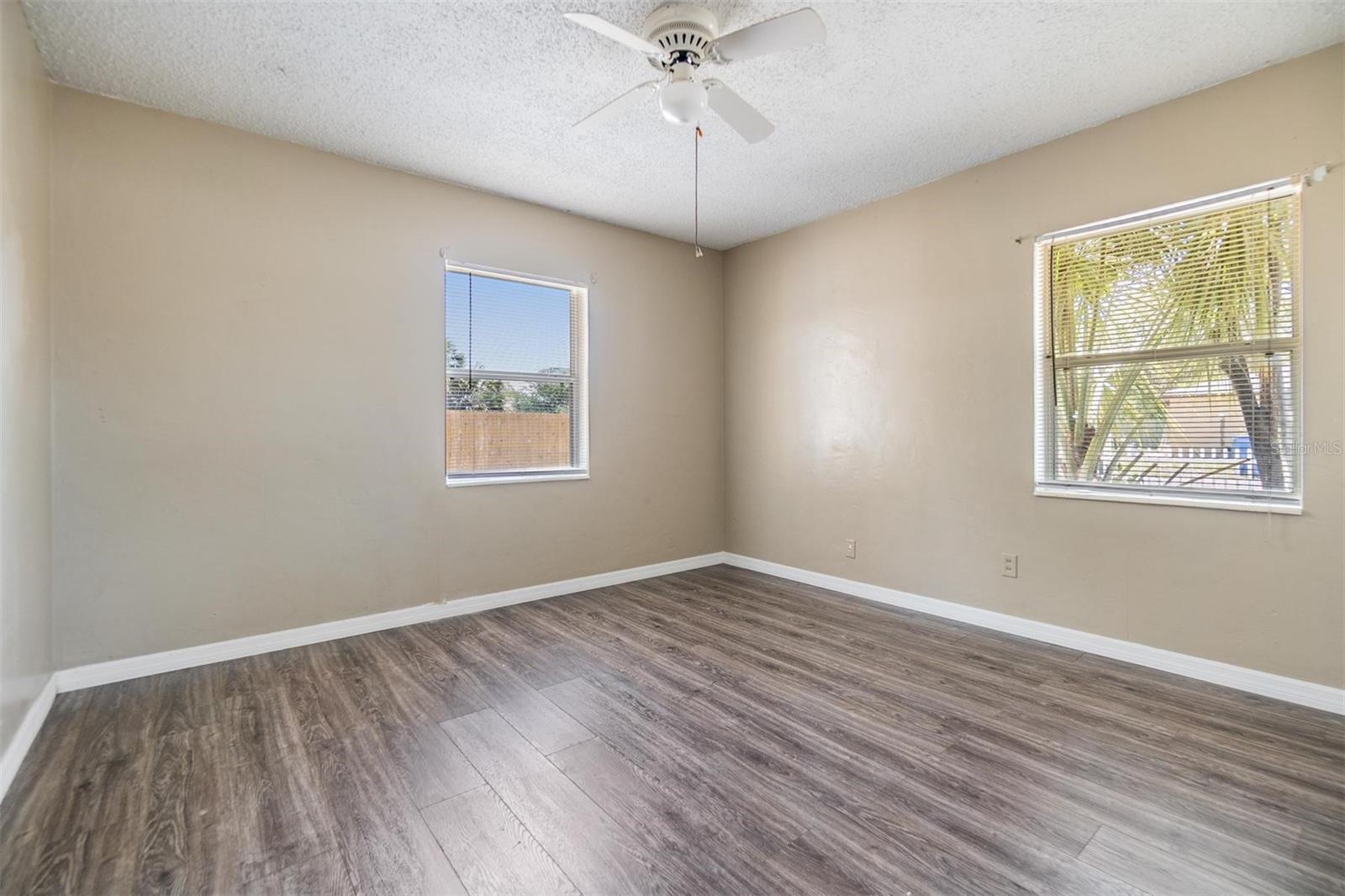 5130 DR MARTIN LUTHER KING JR ST S — photo 17