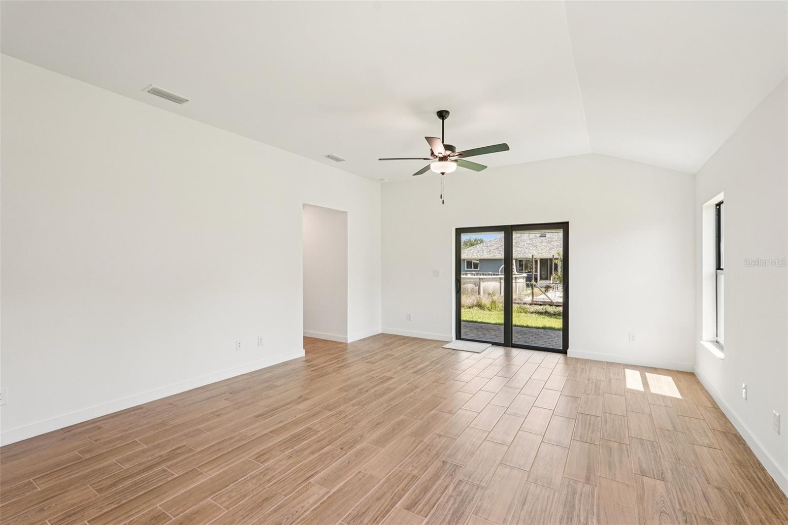 5237 ABERBACK ST — photo 15