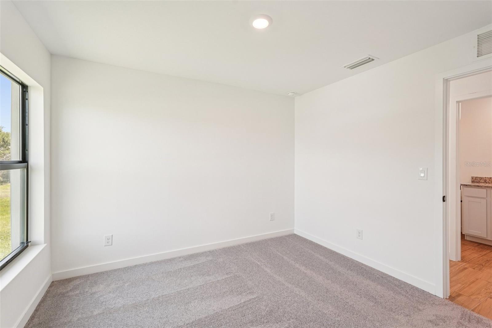 5237 ABERBACK ST — photo 38