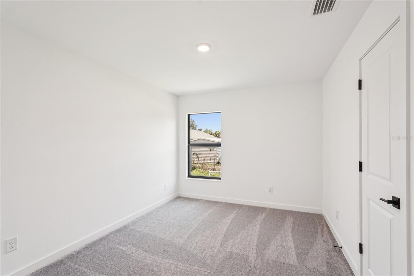 5237 ABERBACK ST — photo 34
