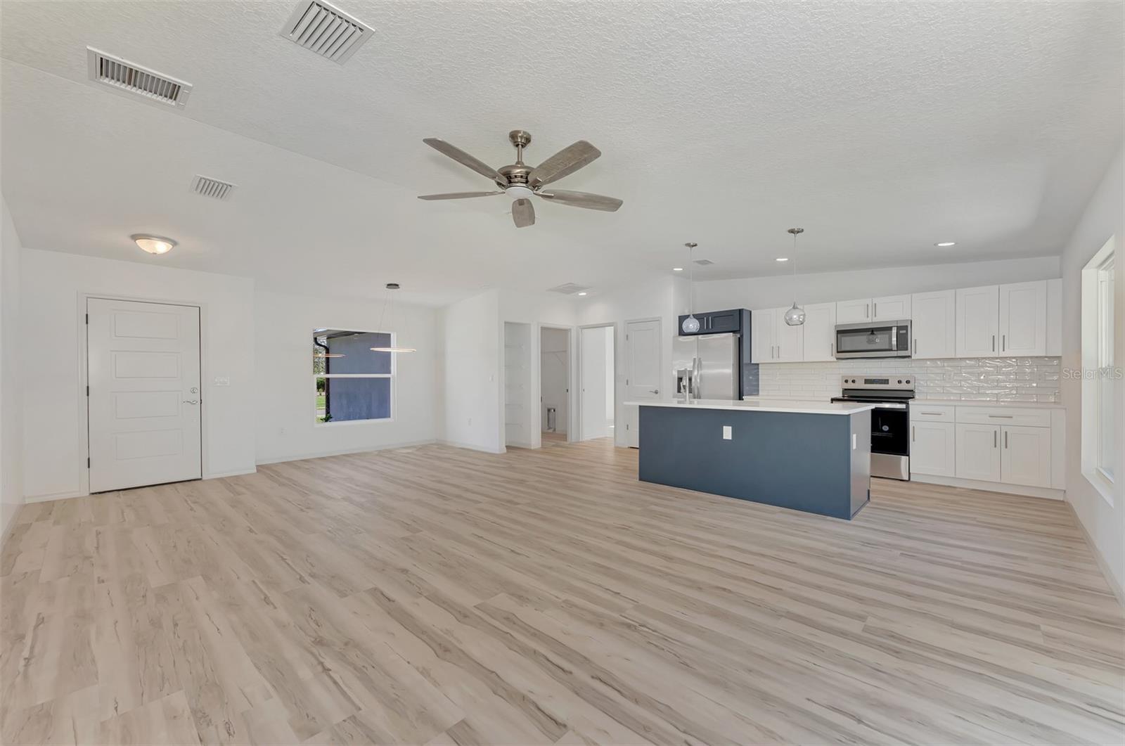 5049 BIRDSONG ST — photo 8