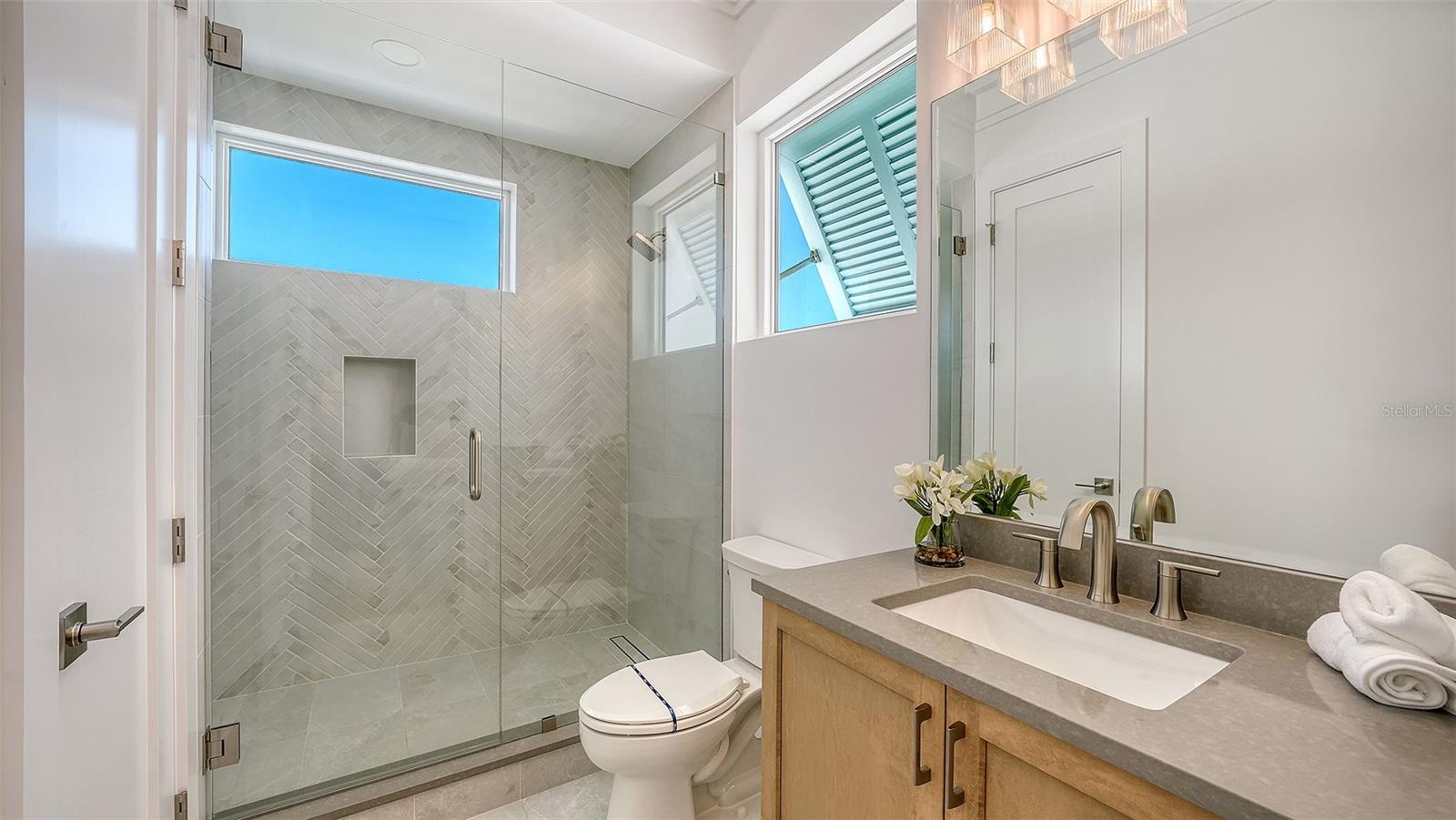 1521 S LAKE SHORE DR — photo 56