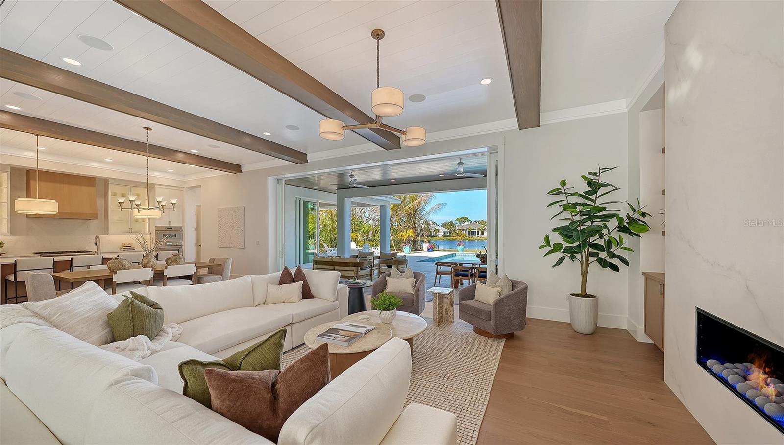 1521 S LAKE SHORE DR — photo 17