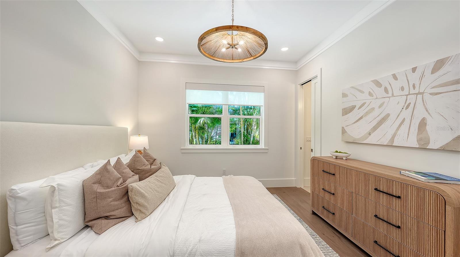1521 S LAKE SHORE DR — photo 37