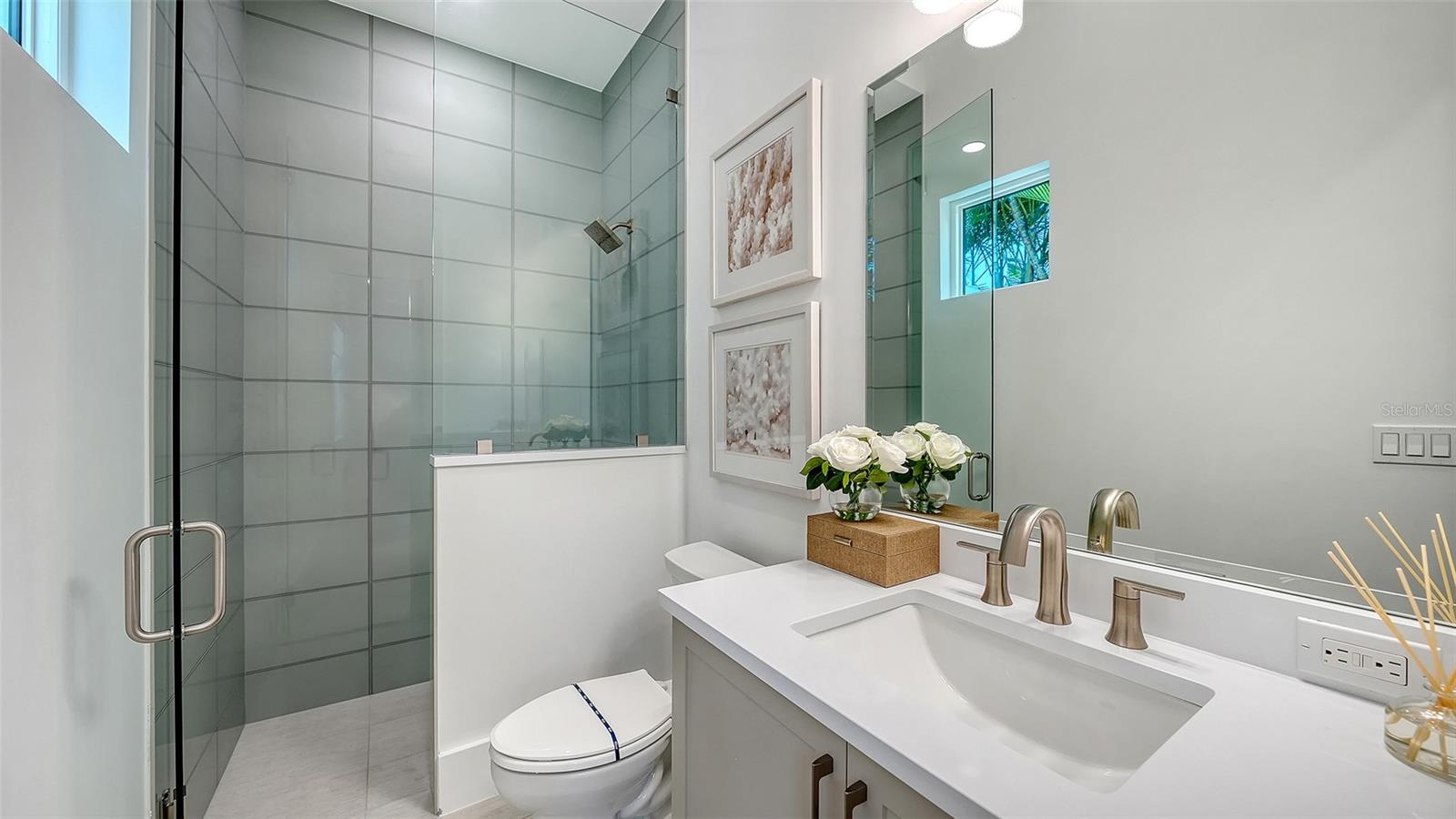 1521 S LAKE SHORE DR — photo 39