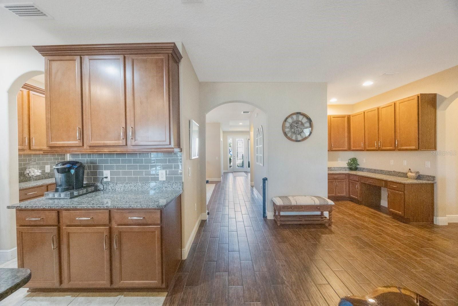2564 GRAND CYPRESS BLVD — photo 17