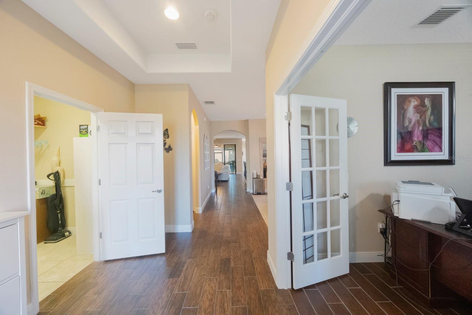 2564 GRAND CYPRESS BLVD — photo 6