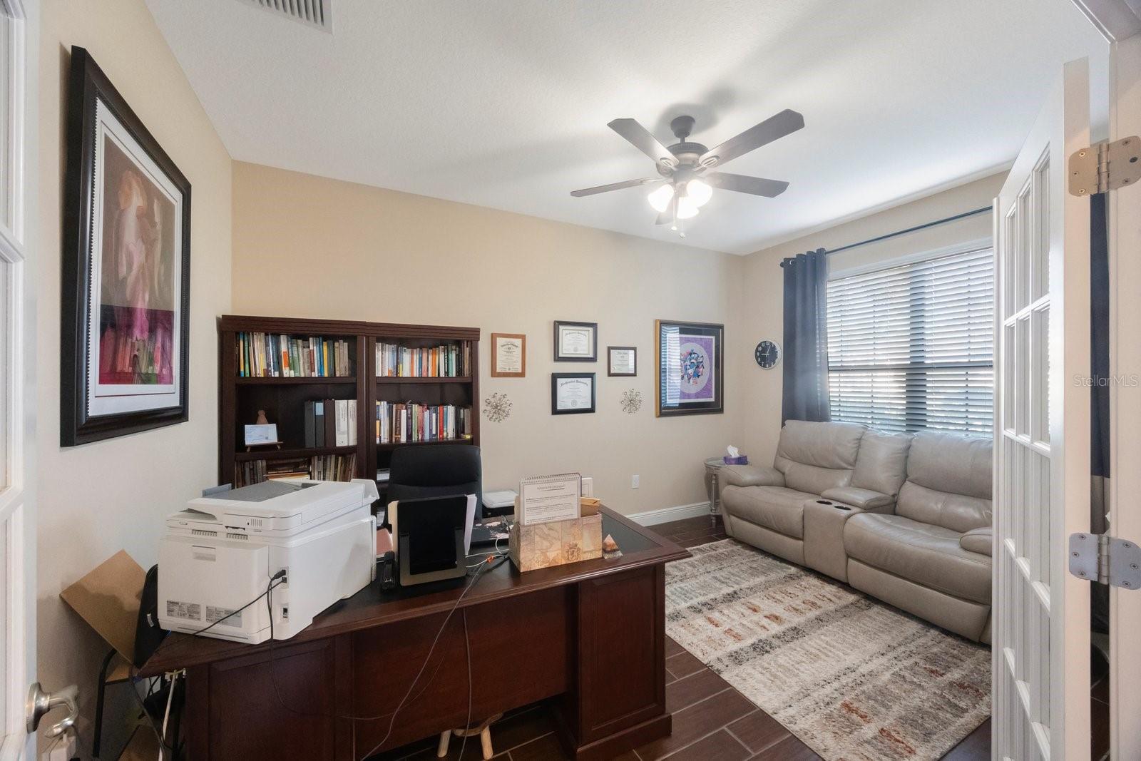 2564 GRAND CYPRESS BLVD — photo 8