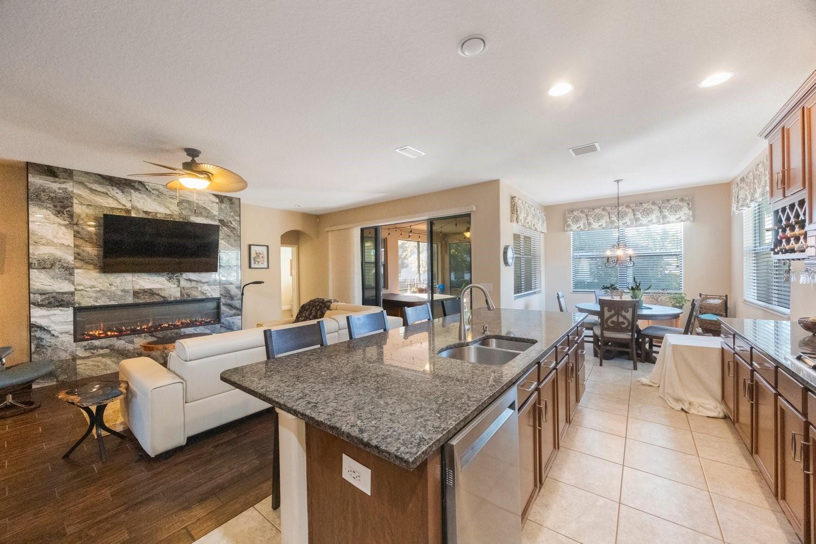 2564 GRAND CYPRESS BLVD — photo 20