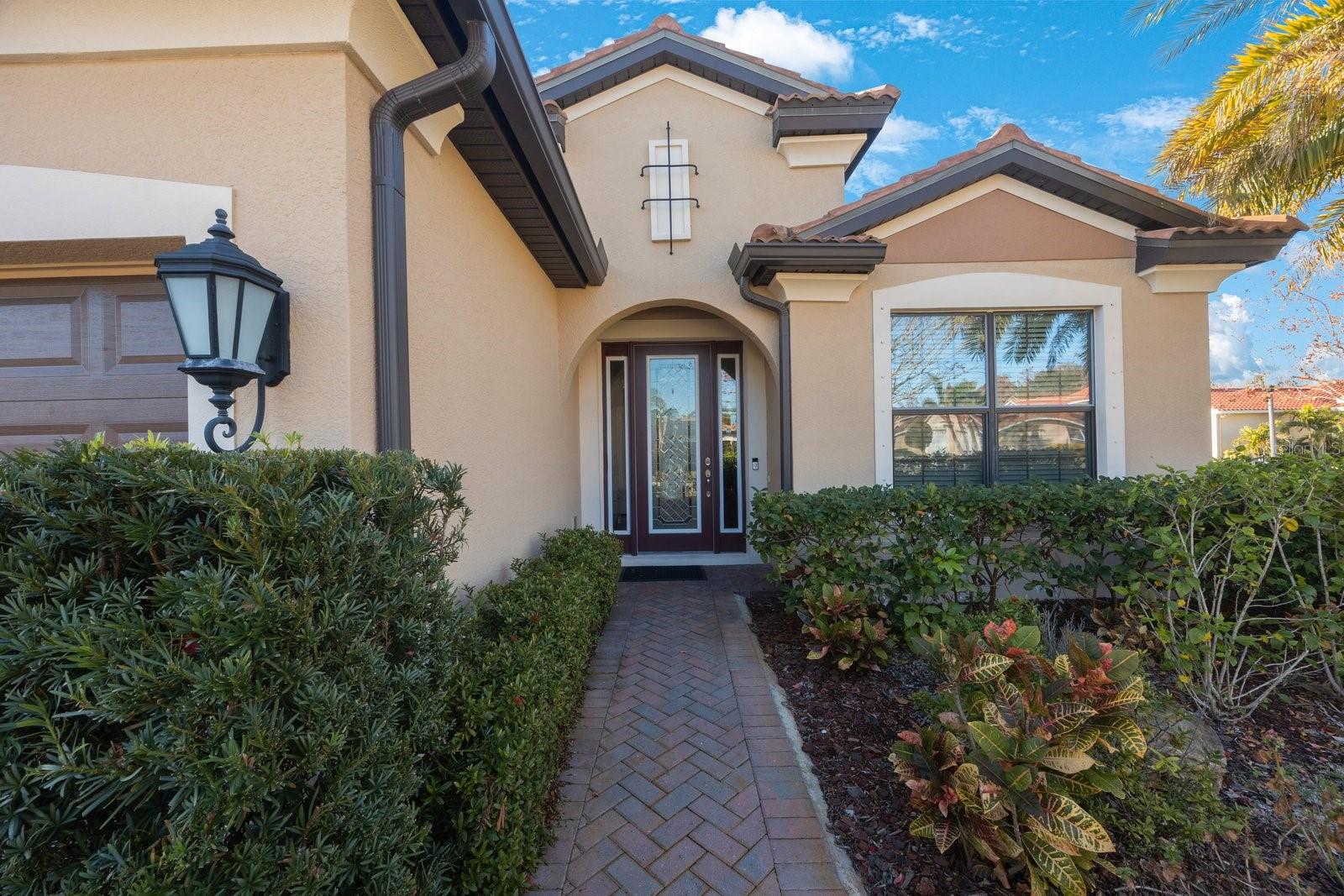 2564 GRAND CYPRESS BLVD — photo 4