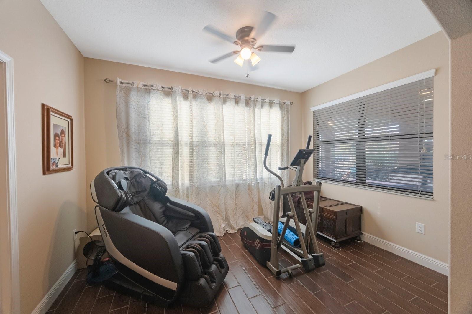 2564 GRAND CYPRESS BLVD — photo 31