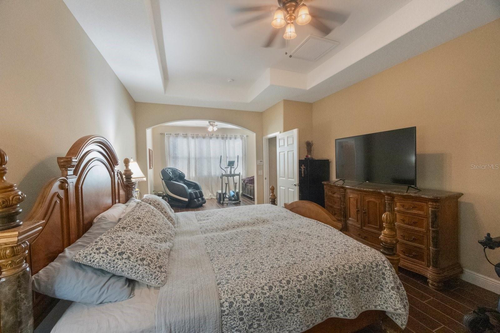 2564 GRAND CYPRESS BLVD — photo 30