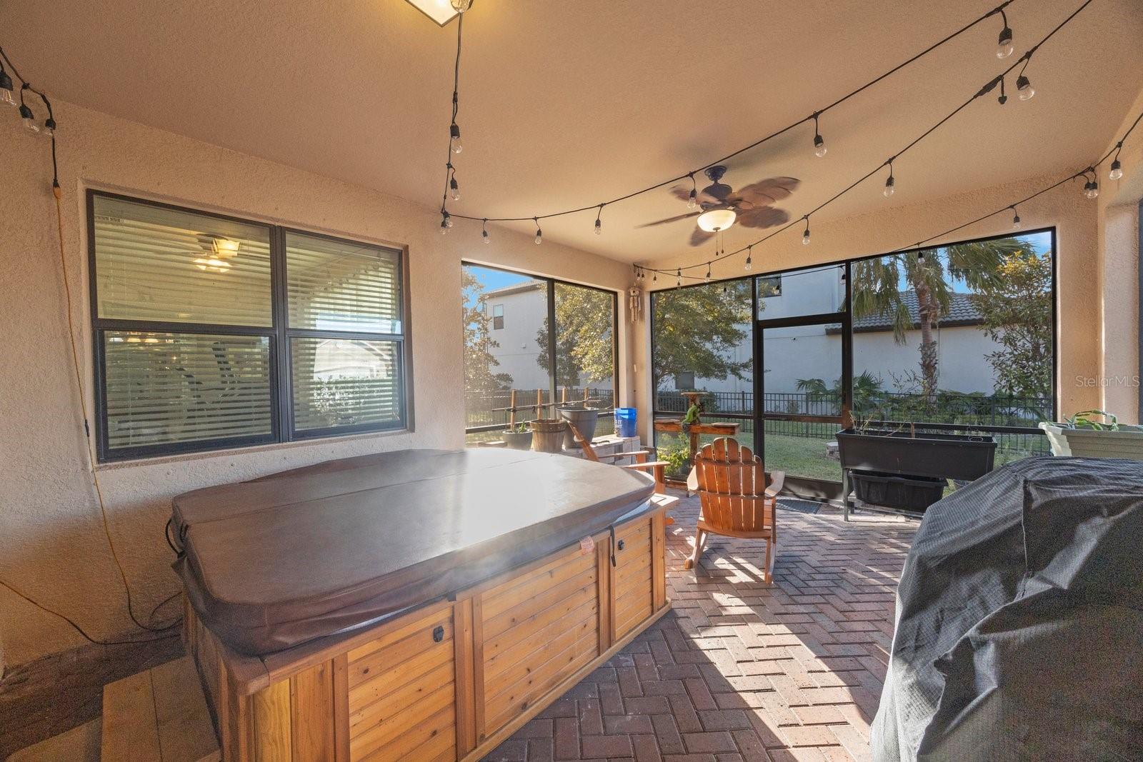 2564 GRAND CYPRESS BLVD — photo 41