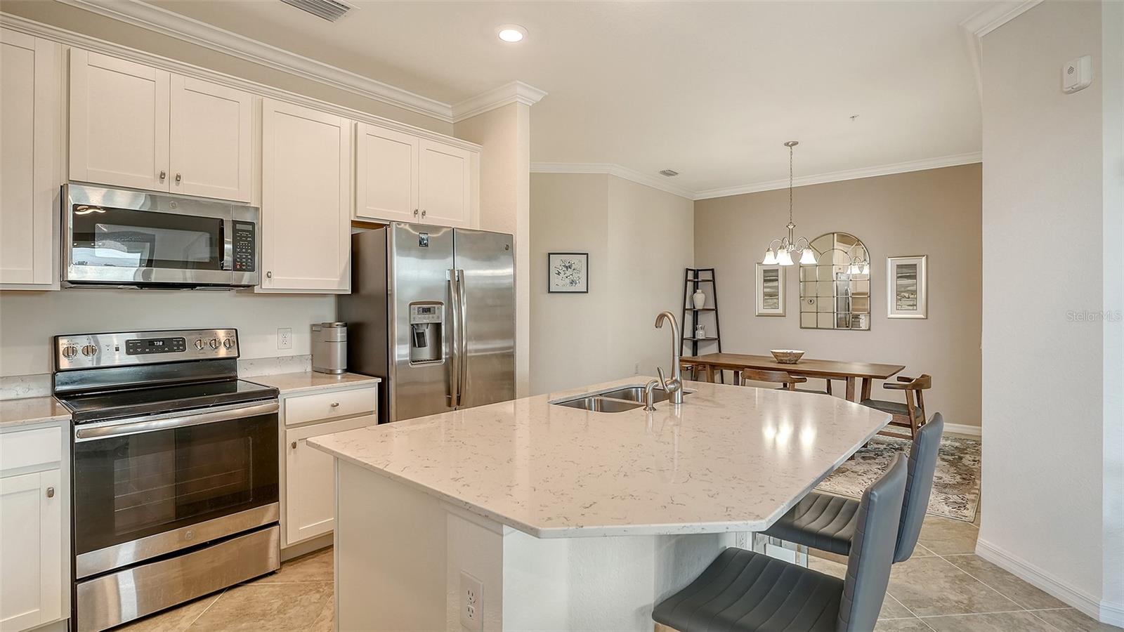 17510 GAWTHROP DR #308 — photo 12