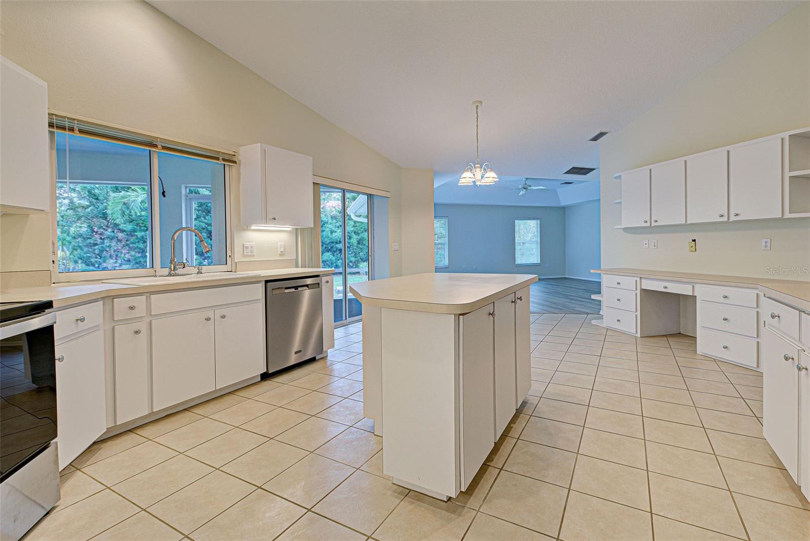 339 MEADOW BEAUTY CT — photo 24