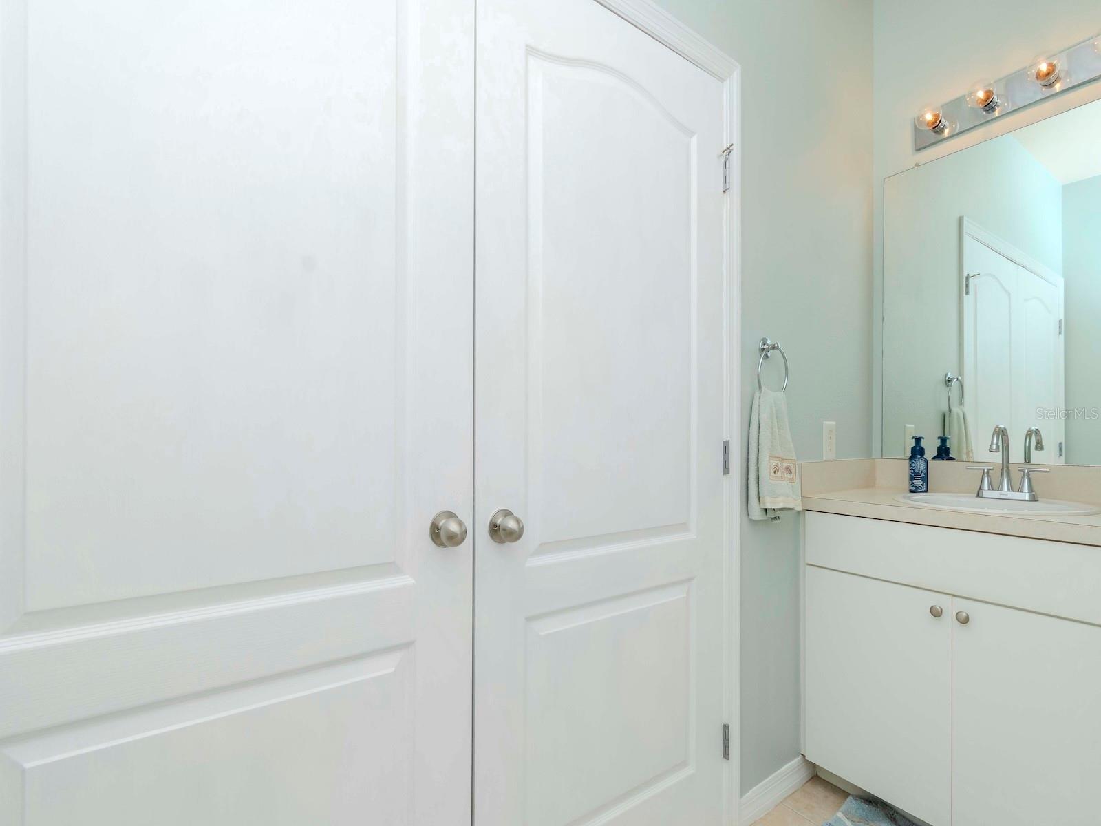 1429 VILLA CAPRI CIR #306 — photo 22
