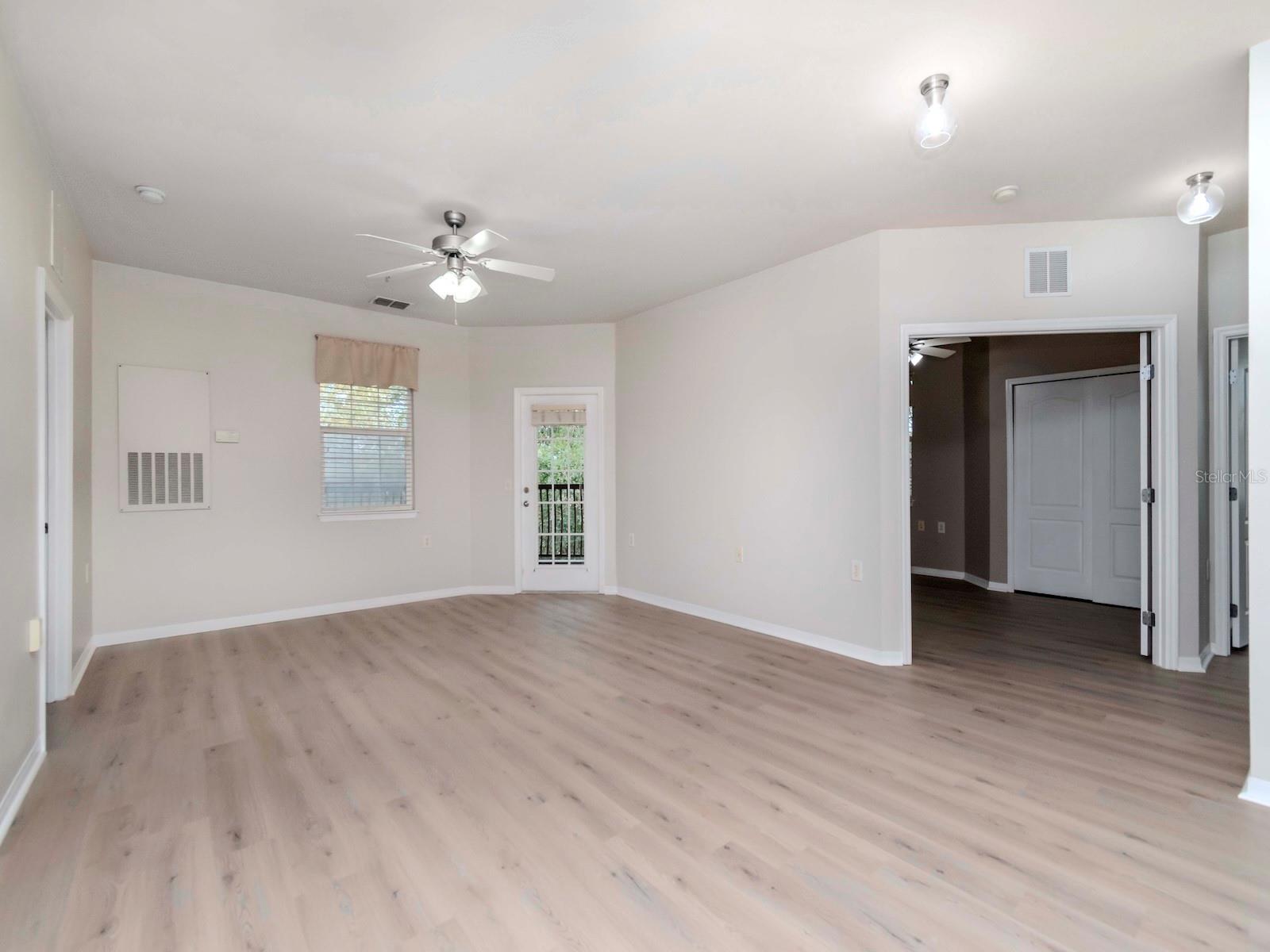 1429 VILLA CAPRI CIR #306 — photo 6