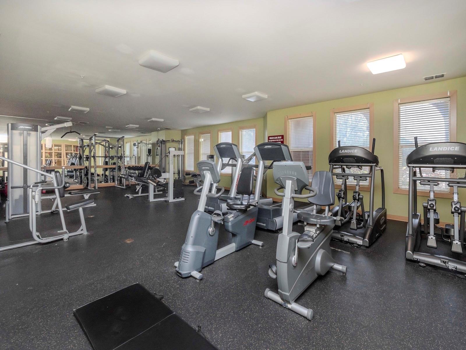 1429 VILLA CAPRI CIR #306 — photo 36