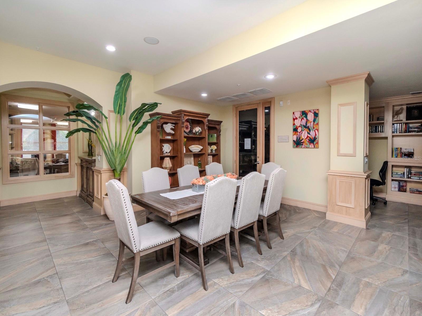 1429 VILLA CAPRI CIR #306 — photo 35