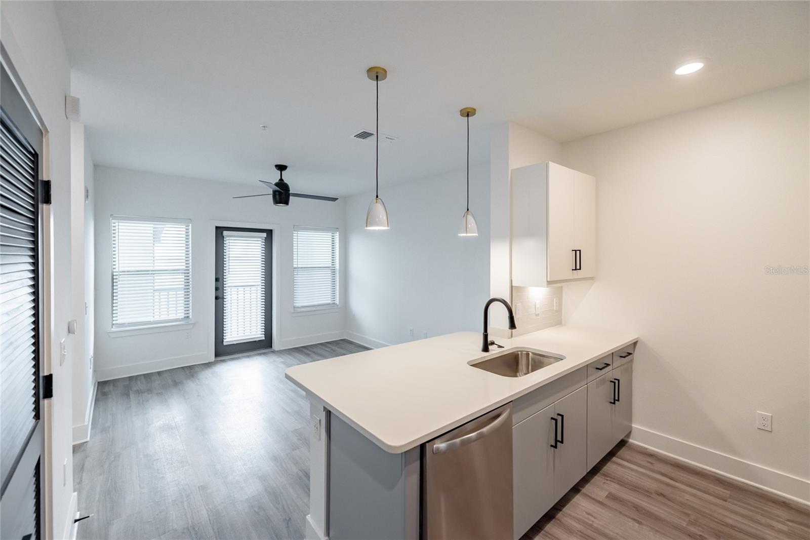 1420 LAKEFRONT DR #4211 — photo 5