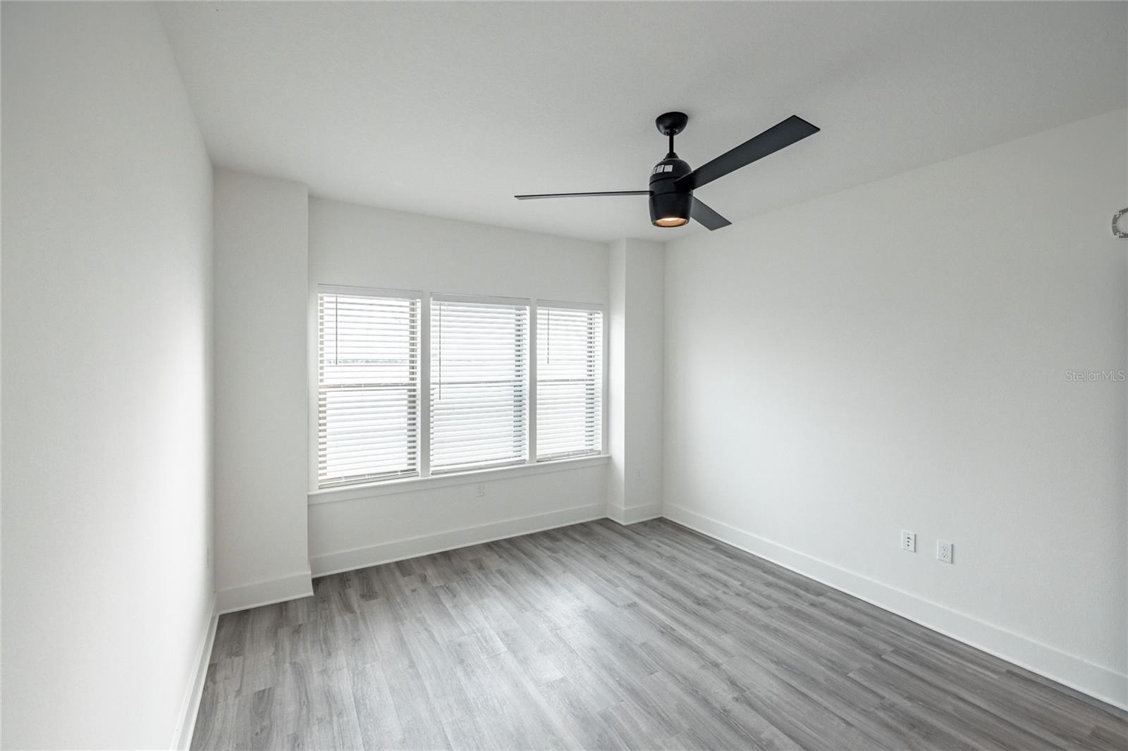 1420 LAKEFRONT DR #4211 — photo 12