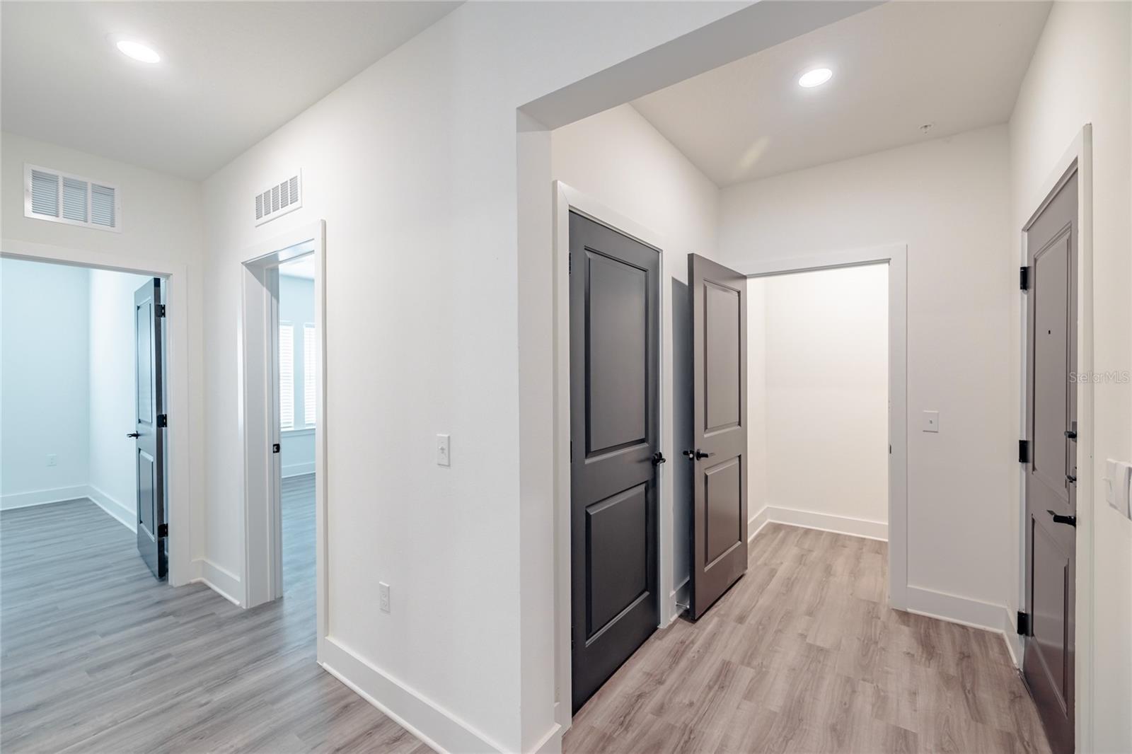 1420 LAKEFRONT DR #7311 — photo 4