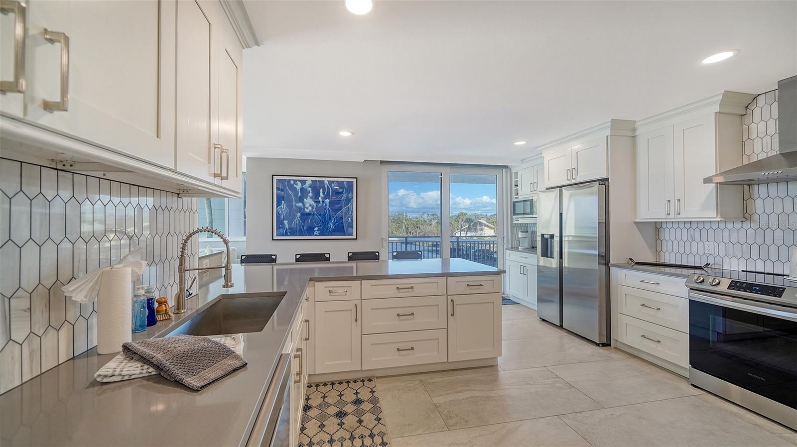 4822 OCEAN BLVD #2F — photo 7