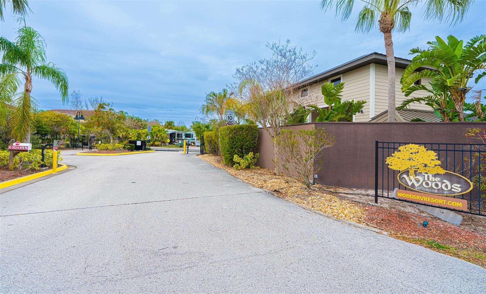 6742 AMANDA VISTA CIR — photo 2