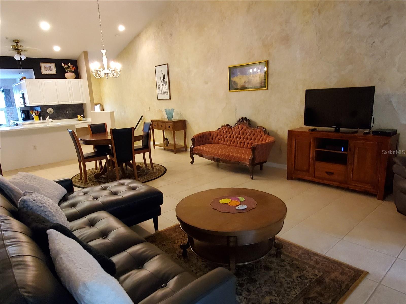 7138 CEDAR HOLLOW CIR — photo 11