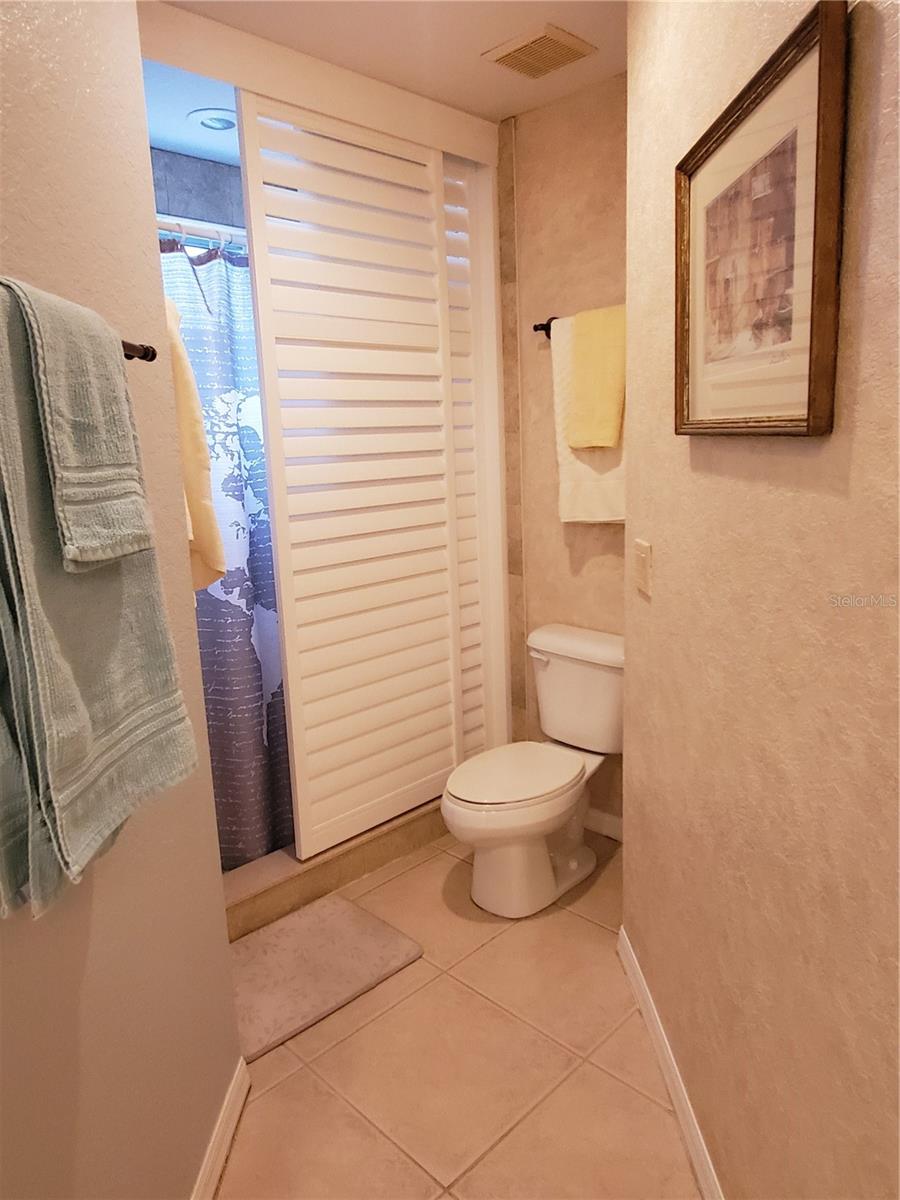 7138 CEDAR HOLLOW CIR — photo 15