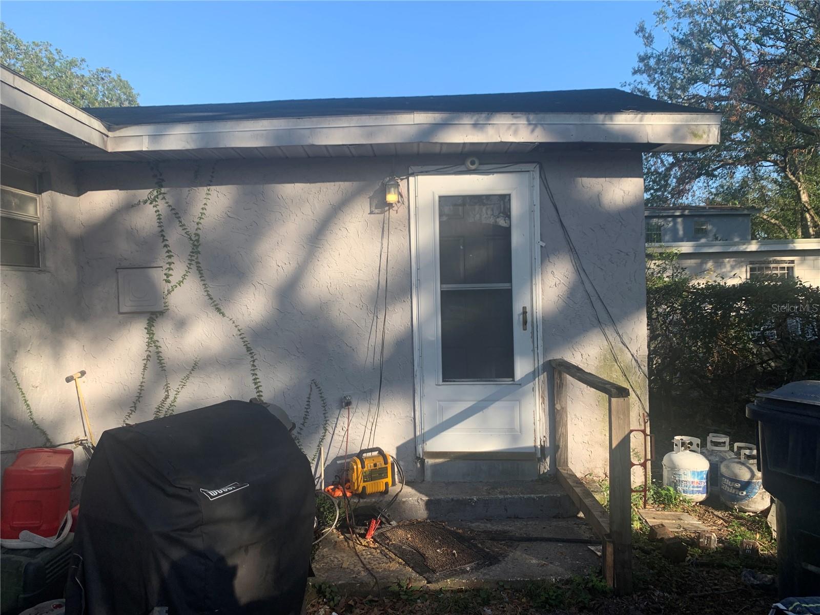 3019 E LOUISIANA AVE — photo 2