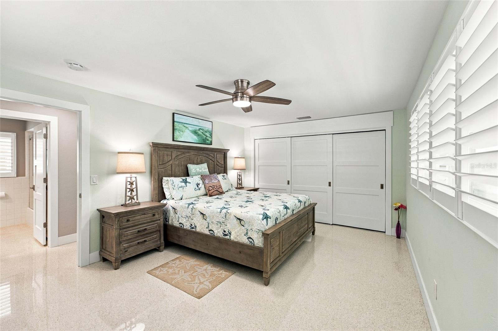 4523 CLEARWATER HARBOR DR S — photo 18