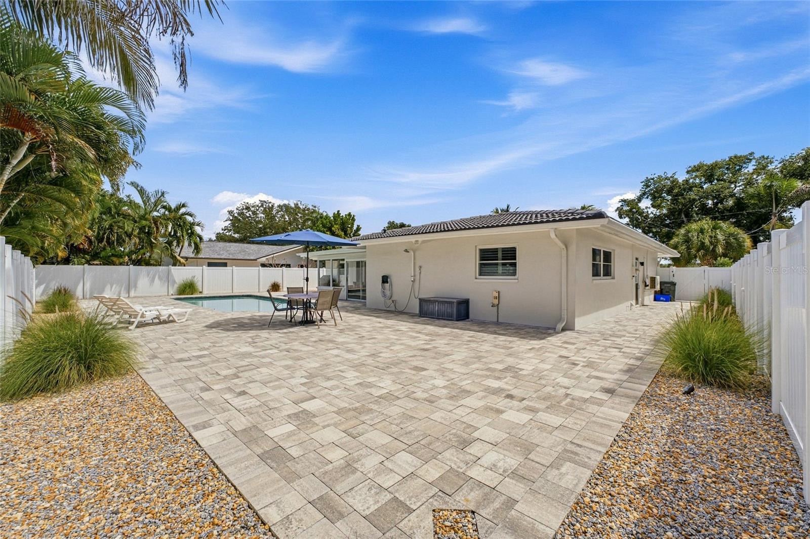 4523 CLEARWATER HARBOR DR S — photo 40