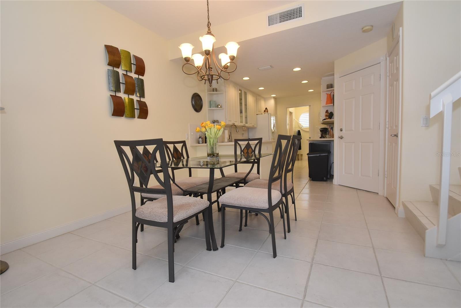 7624 BERGAMO AVE #4B — photo 9