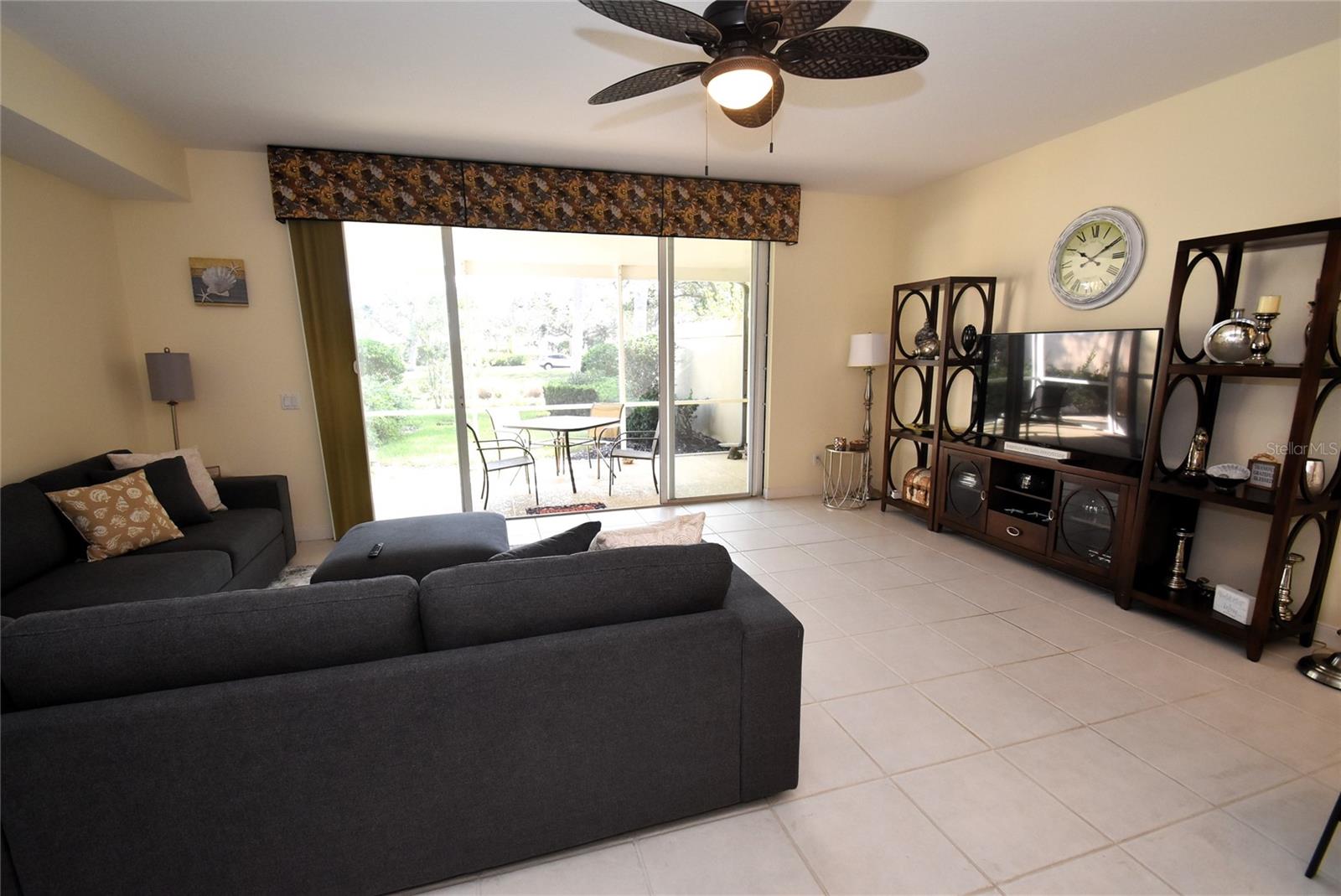 7624 BERGAMO AVE #4B — photo 6