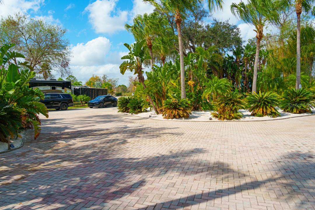 6861 AMANDA VISTA CIR — photo 13