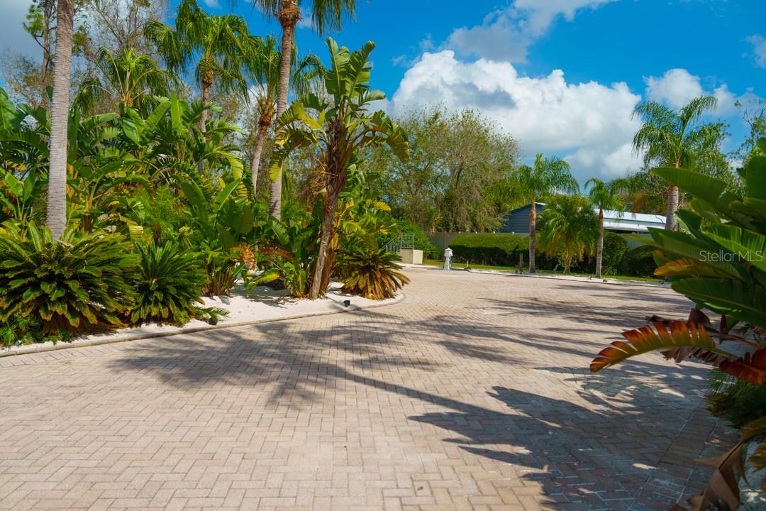 6861 AMANDA VISTA CIR — photo 15