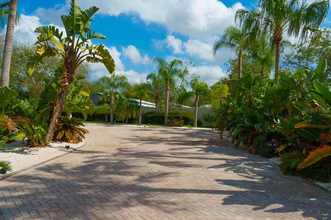 6861 AMANDA VISTA CIR — photo 14