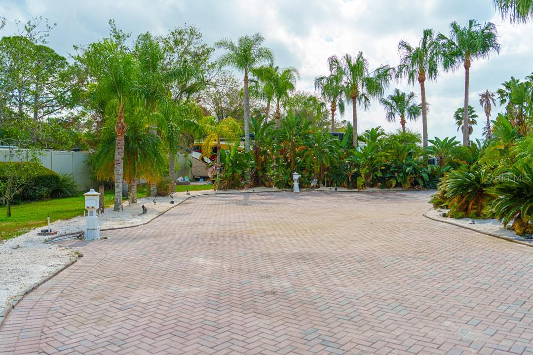 6861 AMANDA VISTA CIR — photo 9